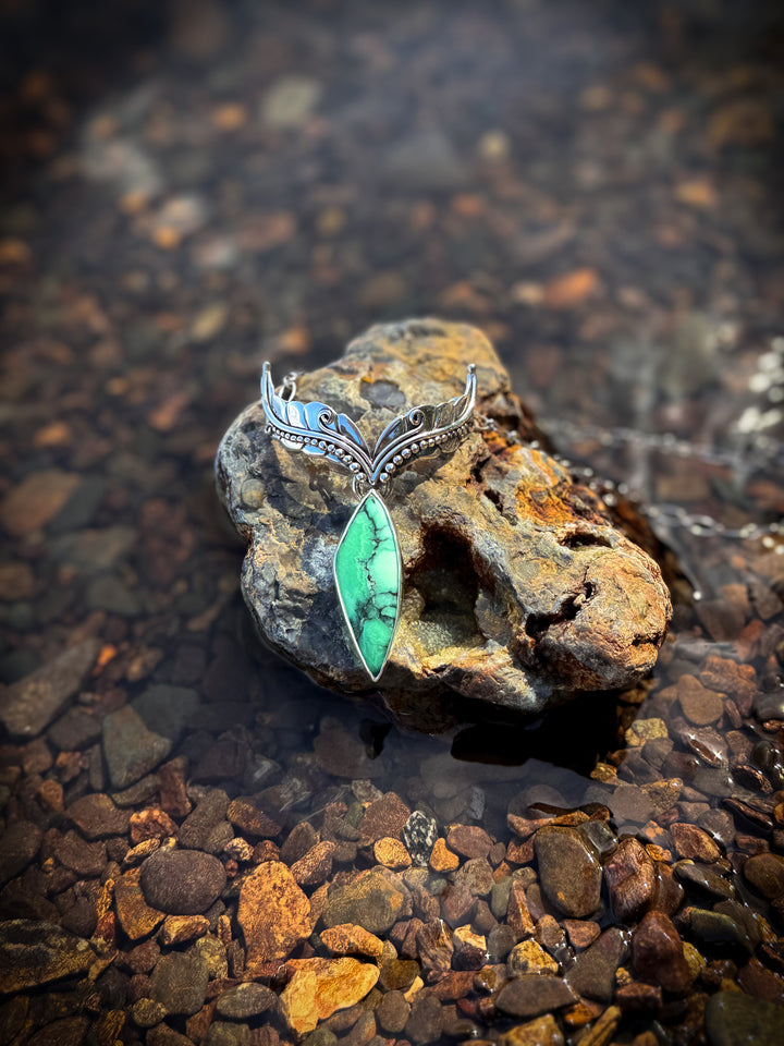 Woodland Whisper Vine Necklace - Black Bridge Variscite