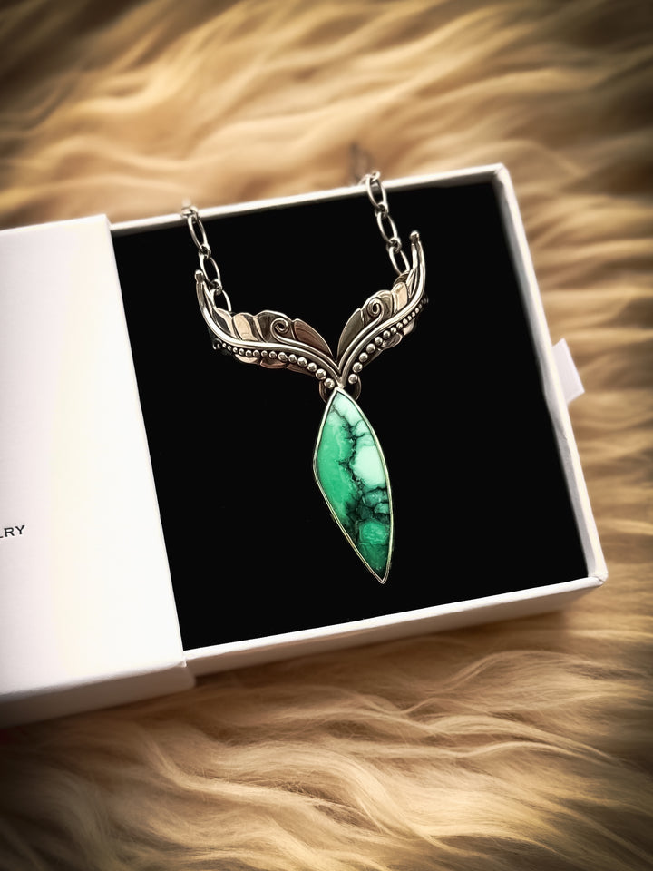 Woodland Whisper Vine Necklace - Black Bridge Variscite