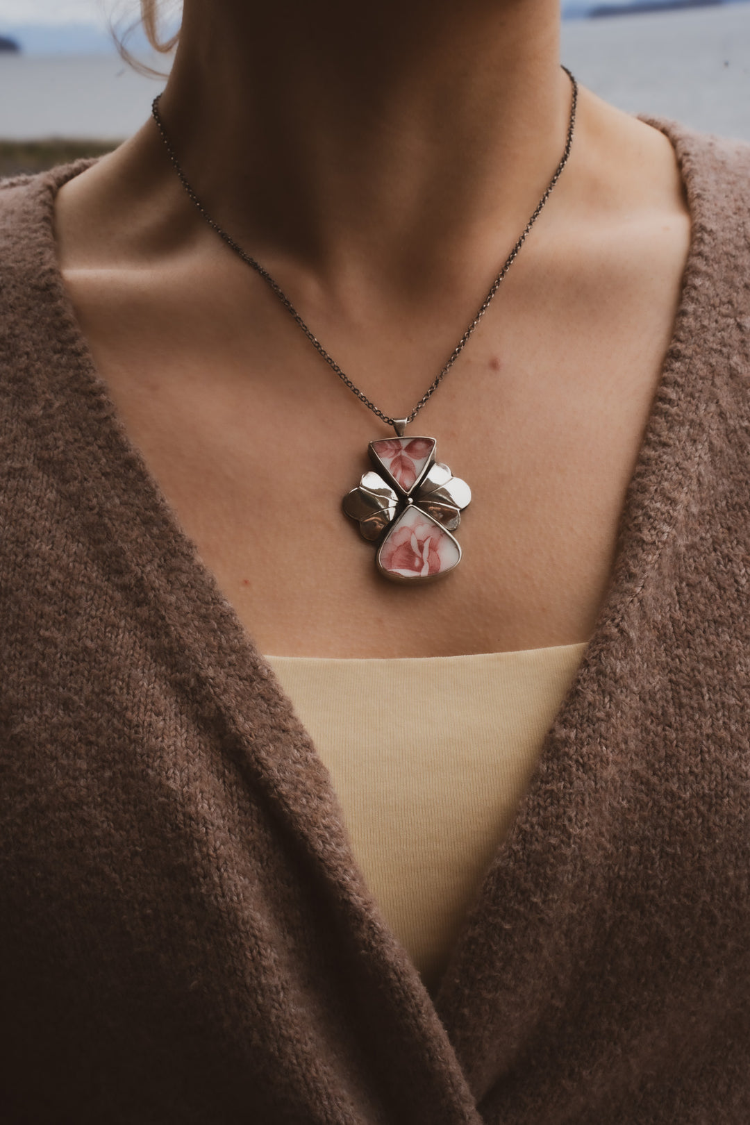 Vintage Ceramic Pendant - Ivy
