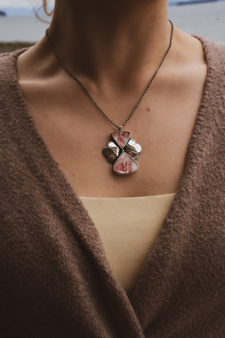 Vintage Ceramic Pendant - Ivy