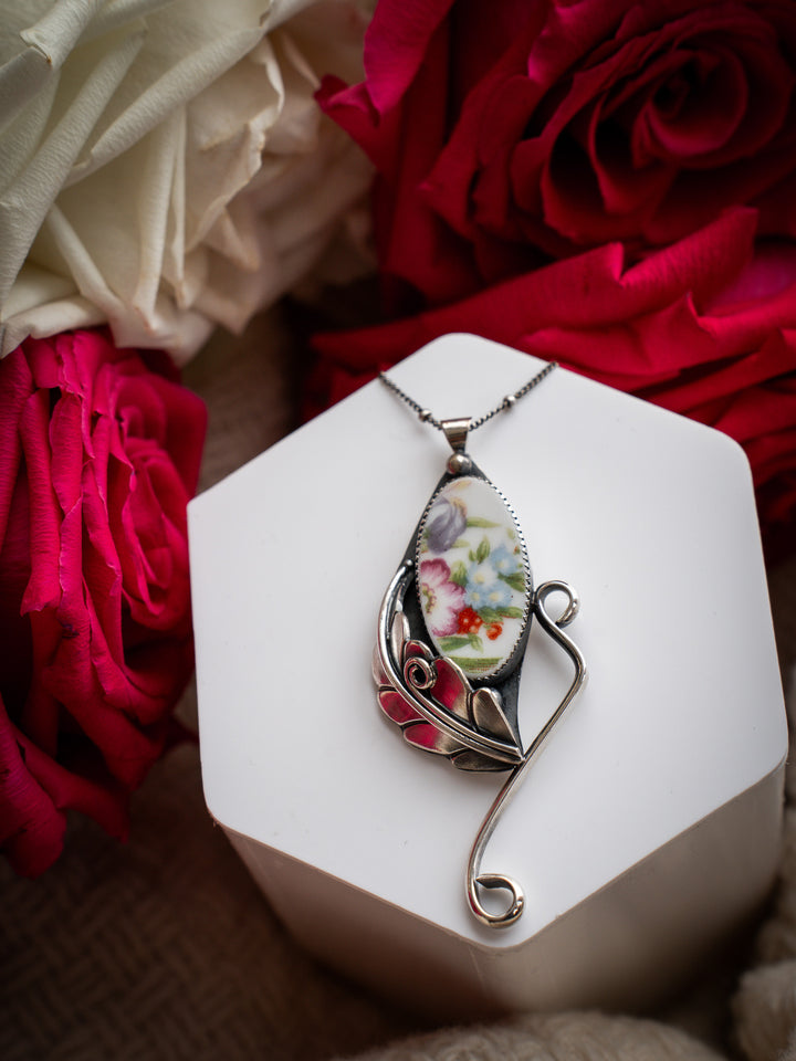 Vintage Ceramic Pendant - Eleanor