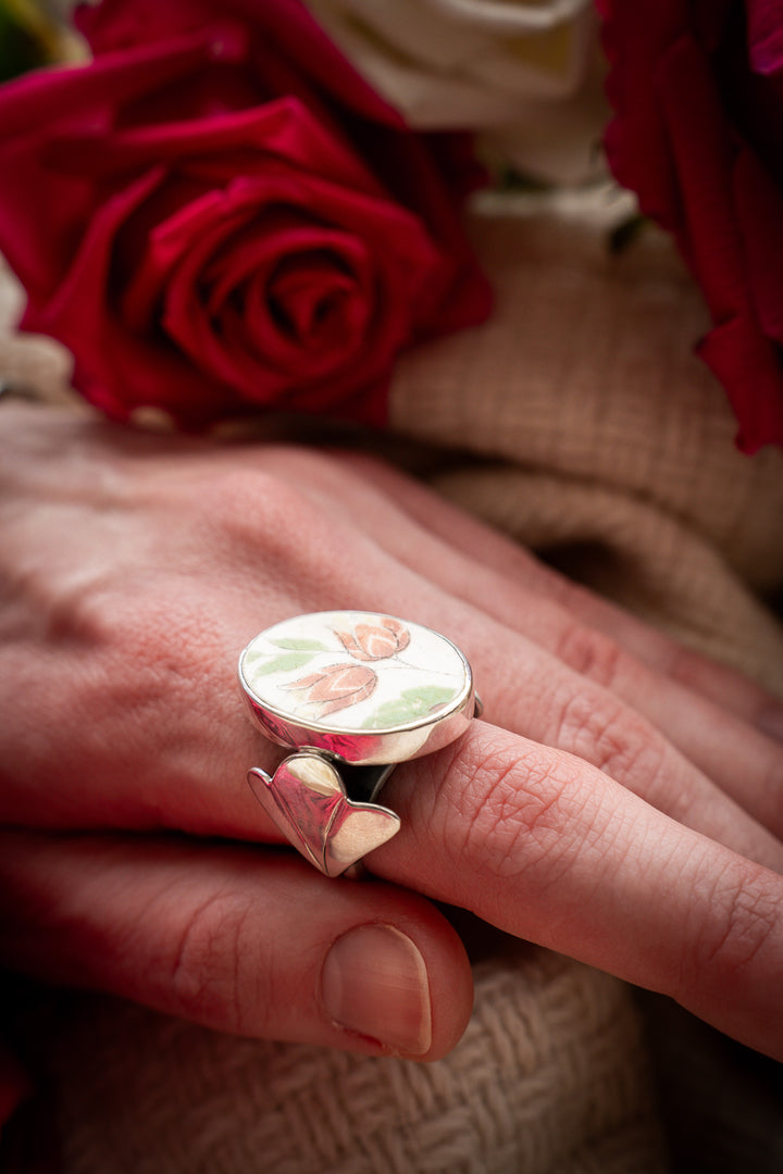 Vintage Ceramic Ring - Pearl