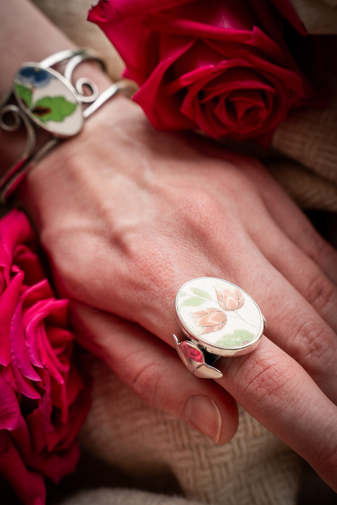 Vintage Ceramic Ring - Pearl