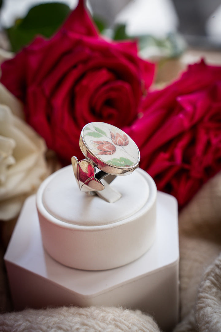 Vintage Ceramic Ring - Pearl