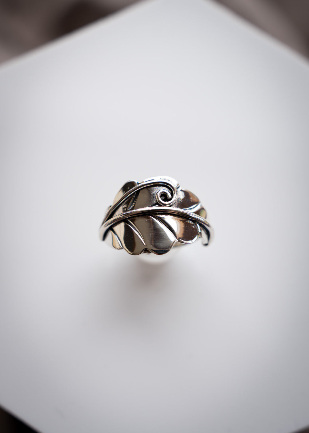 Fae Leaf Ring