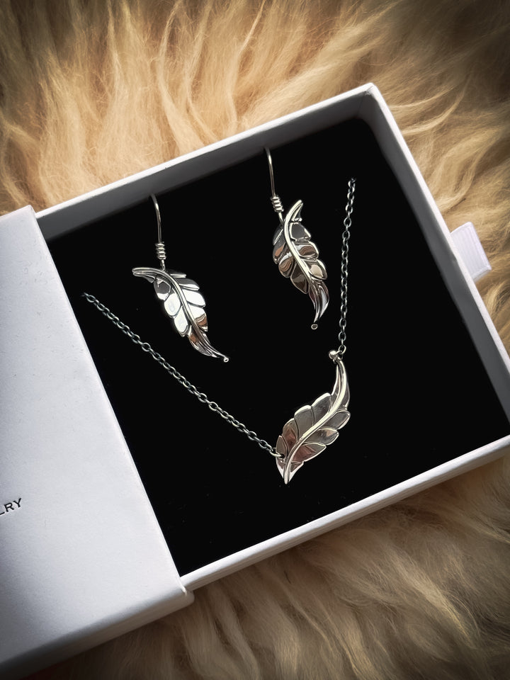 Berry Leaf Necklace and Earrings Set