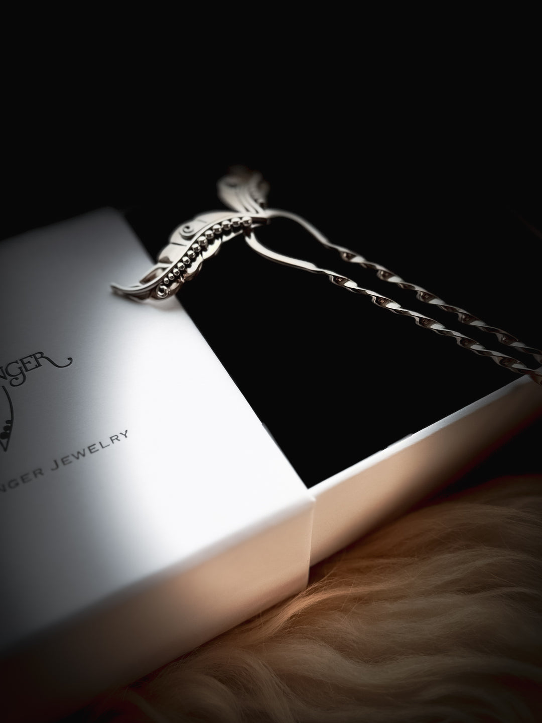 Dewdrop Halo Hair Keeper