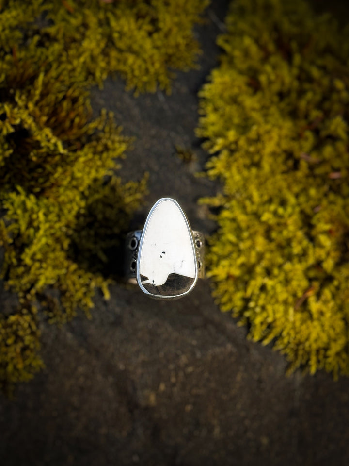 Ridge Shank-White Buffalo Turquoise Ring