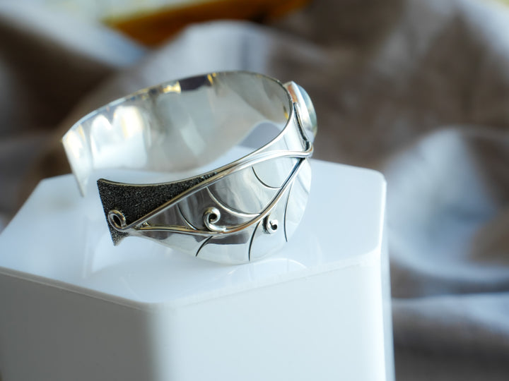 Valkyrie Cuff with Labradorite