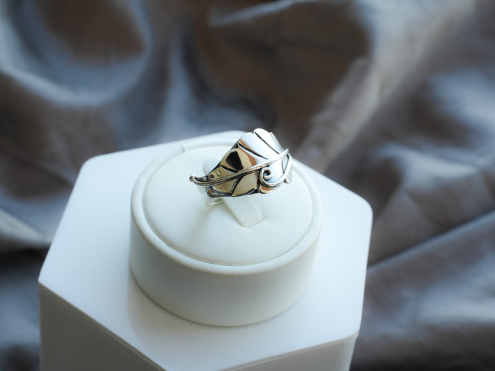 Fae Leaf Ring