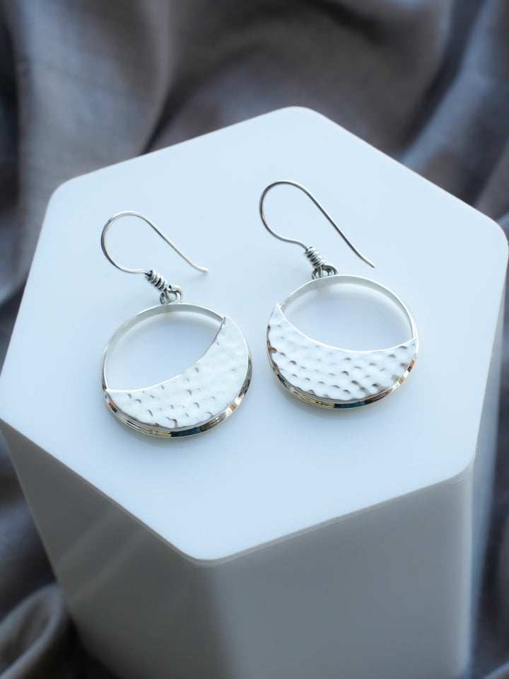 On the Horizon Hoops