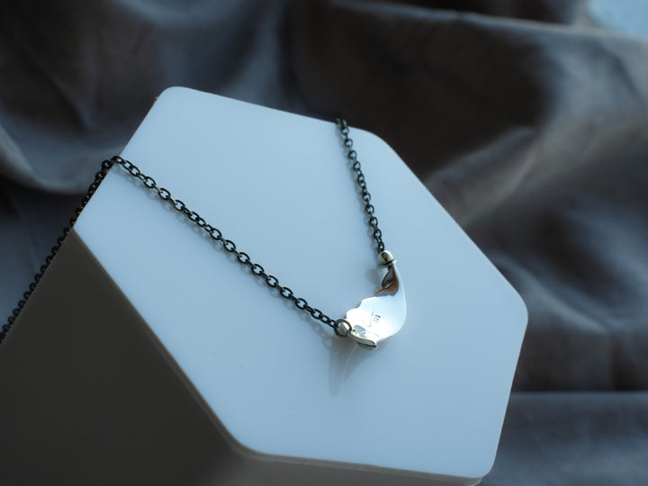 Rainkissed Berry Leaf Necklace