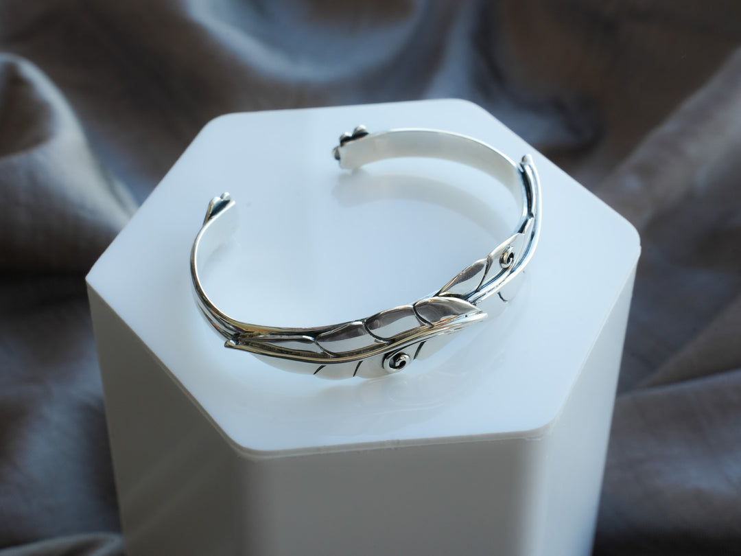 Whimsy Leaf Cuff