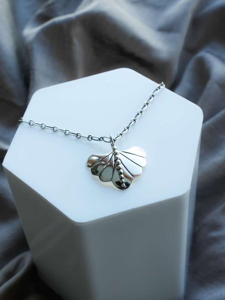 Willow Wisp Necklace