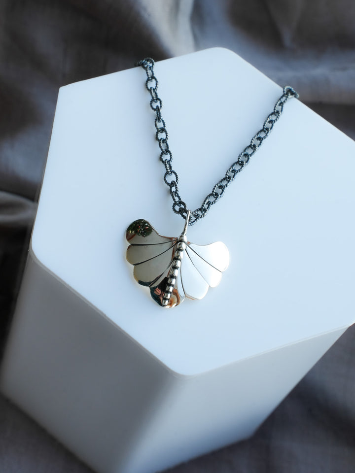 Willow Wisp Necklace