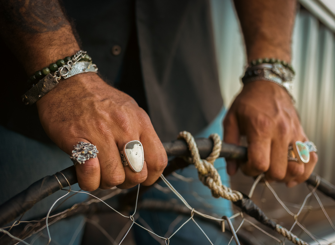 Ridge Shank-White Buffalo Turquoise Ring