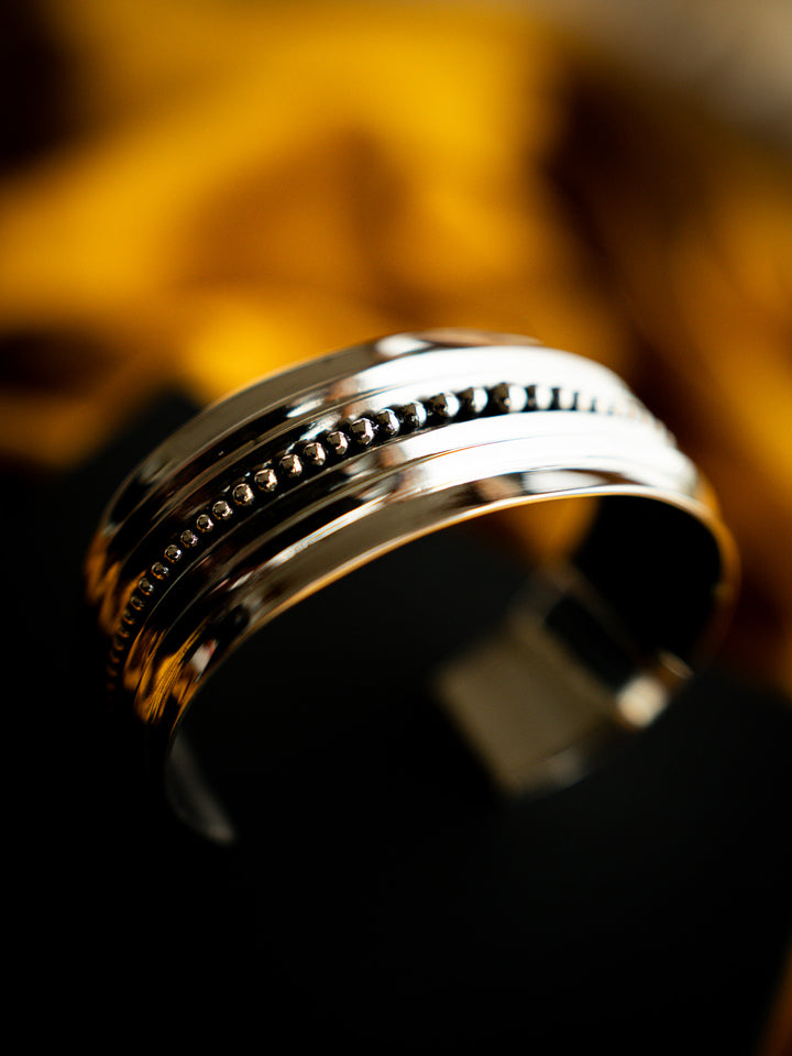 Aurora Cuff