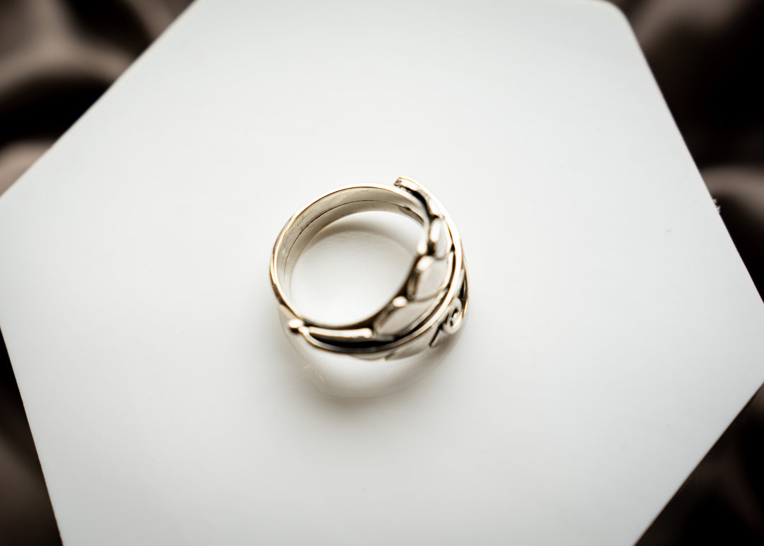 Fae Leaf Ring