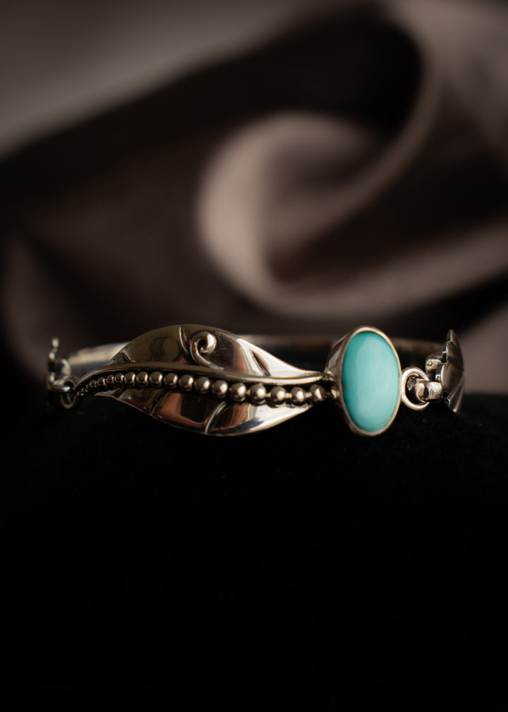 Fairy Leaf Latch Cuff - Small