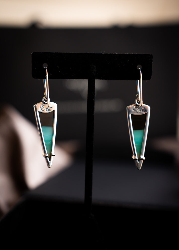 Opalwood Arrow Earrings with Granulation - Undimmed