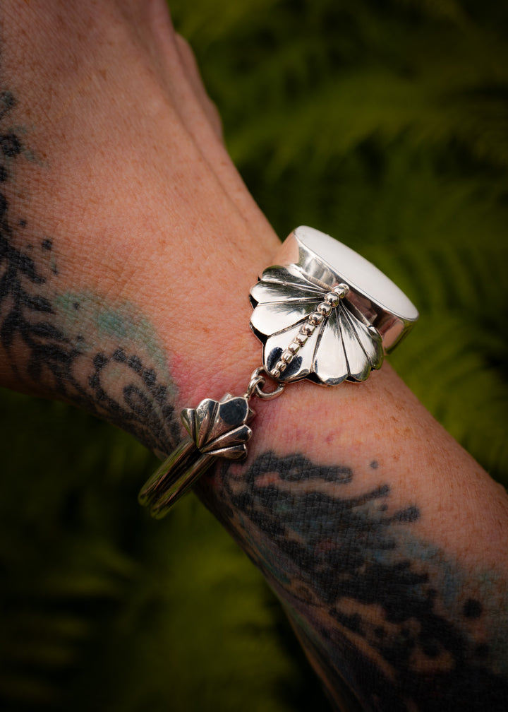 Stillwater Cuff - Medium - White Buffalo