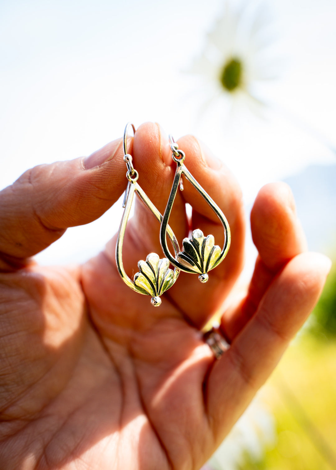 Waterlily | Sterling Silver Teardrop Earrings | Mewali Meadows