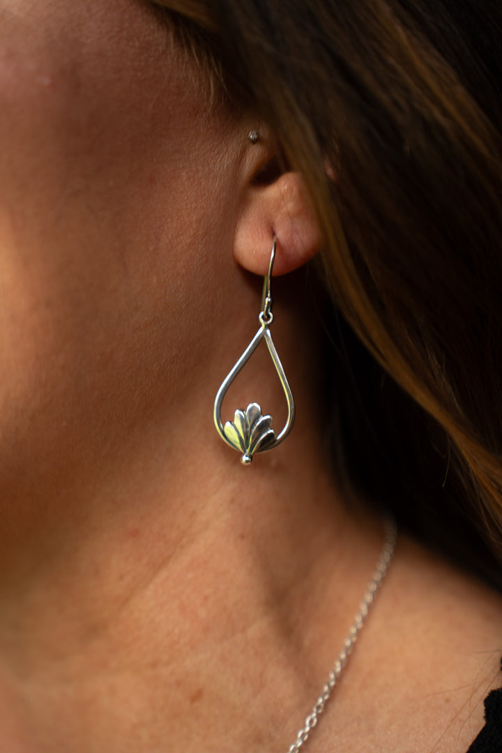 Waterlily | Sterling Silver Teardrop Earrings | Mewali Meadows